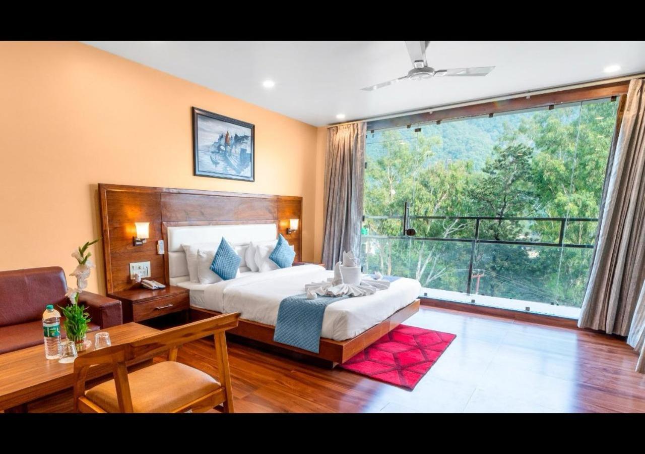 Hotel Divine Lakshmi Ganga Rishīkesh Extérieur photo
