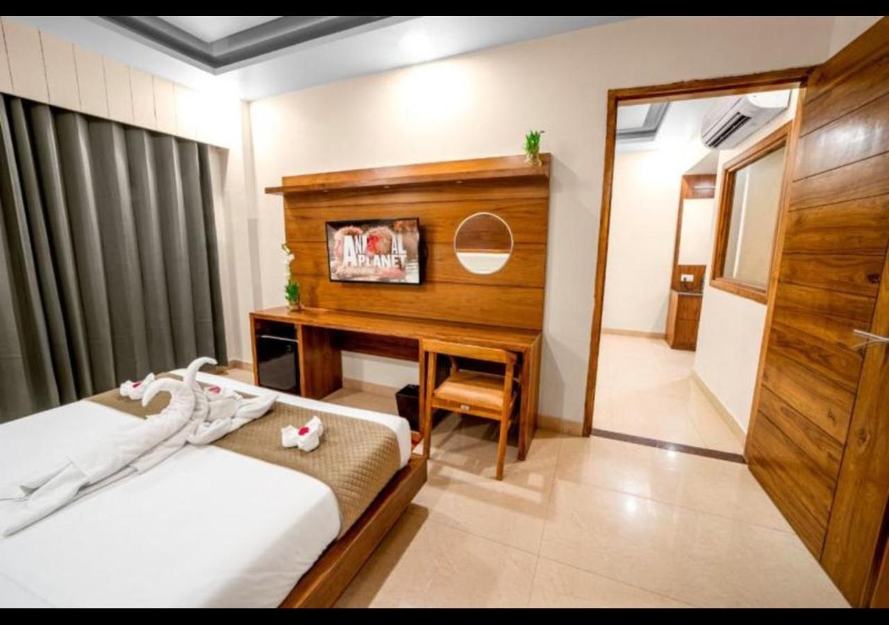 Hotel Divine Lakshmi Ganga Rishīkesh Extérieur photo
